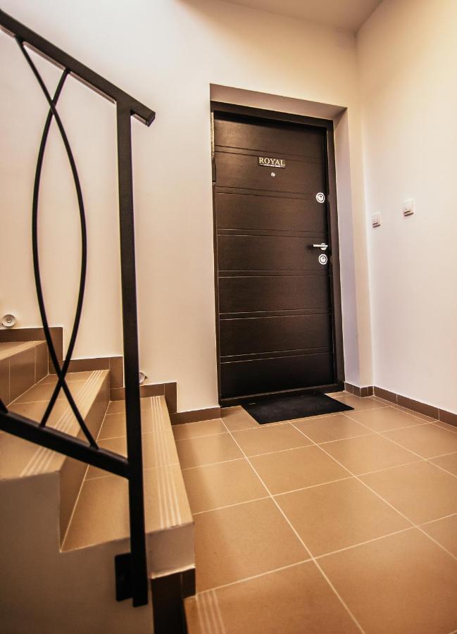 Royal Luxury Apartment Vrsac Eksteriør billede